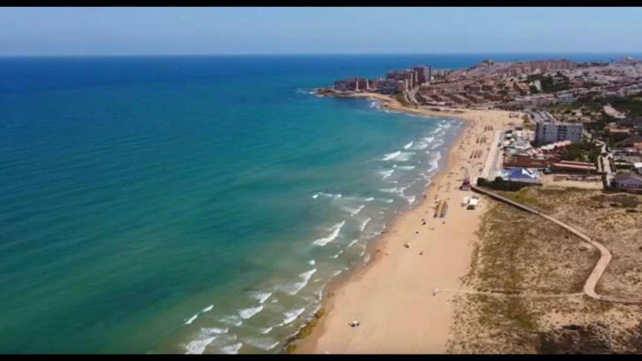 Espacioso Estudio Cerca De La Playa La Mata La Mata  Bagian luar foto